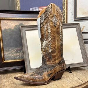 Vintage Ferrini Brown and Tan Heeled Boots